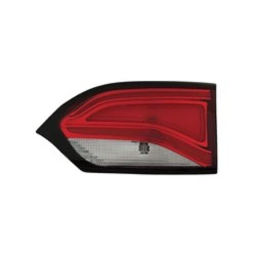2020 CHRYSLER VOYAGER PASSENGER SIDE INNER TAIL LIGHT ASSEMBLY – CH2803116C