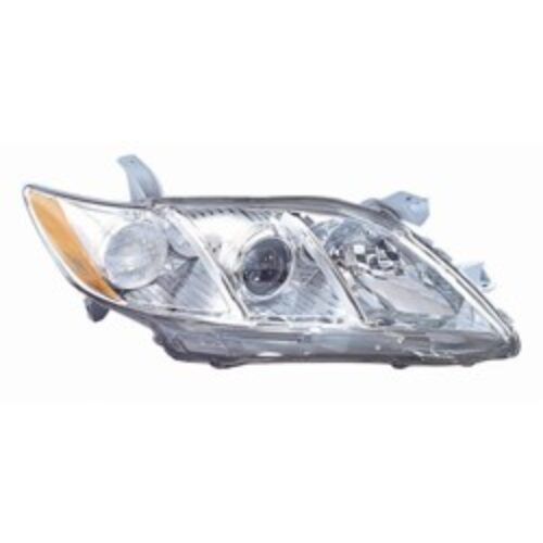 2007 TOYOTA CAMRY PASSENGER SIDE HEADLIGHT LENS AND HOUSING – TO2503167C